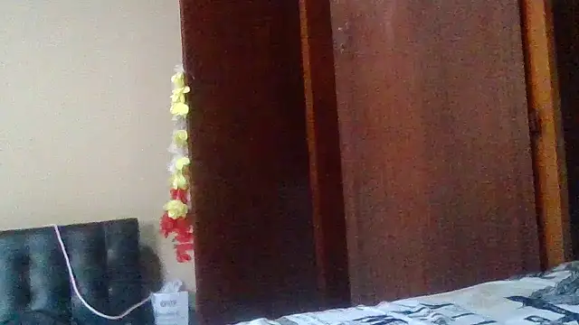 ShooingBunch online show from December 4, 2025, 2:38 pm