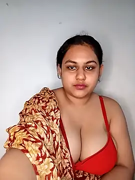 bumblebeegirl online show from February 1, 2025, 1:41 pm