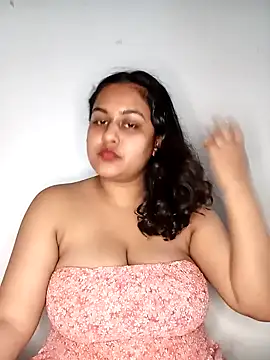 bumblebeegirl online show from January 26, 2025, 3:58 pm