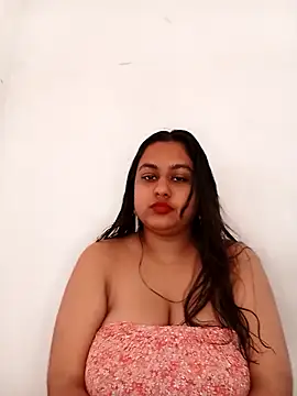 bumblebeegirl online show from February 7, 2026, 6:21 am