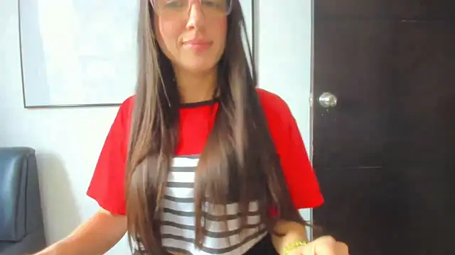 Snapshot of squirttati33 chatting on February 9, 2026, 4:16 pm squirttati33 online show from February 9, 2026, 4:16 pm