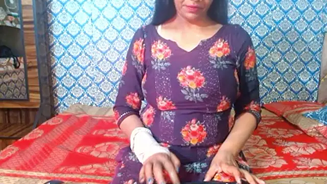 Snapshot of nikitahot3 chatting on February 12, 2026, 1:05 am nikitahot3 online show from February 12, 2026, 1:05 am