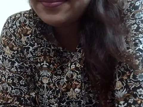 shekira99 online show from October 13, 2025, 6:15 am