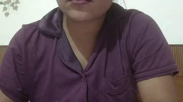 shekira99 online show from July 25, 2026, 4:35 pm