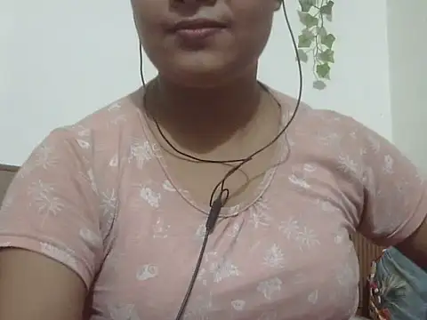 shekira99 online show from June 29, 2026, 2:28 pm