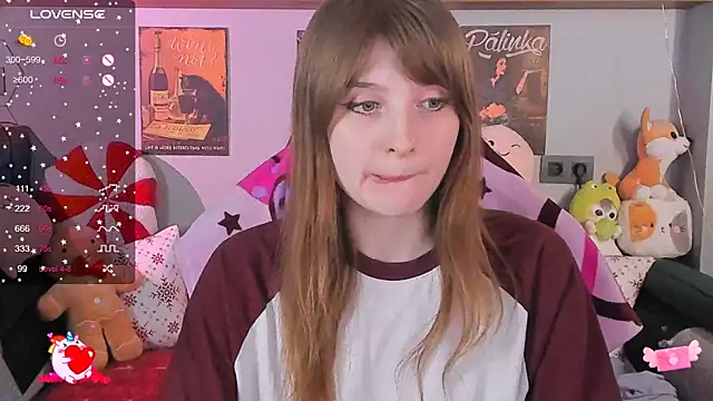 AliceLanley online show from December 17, 2024, 3:49 pm