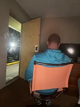 Stressreliever82 online show from April 21, 2026, 10:00 am