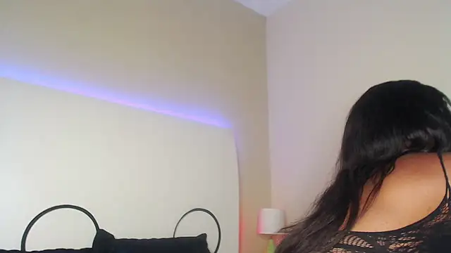 MichaelaCox online show from May 8, 2026, 4:44 pm
