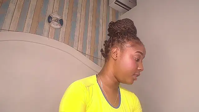 MichaelaCox online show from June 27, 2026, 1:17 pm