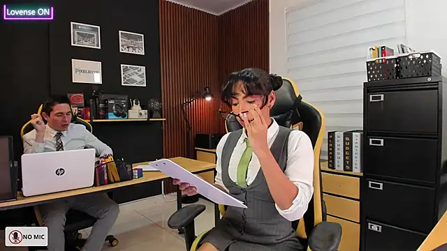 Office Naughty Girl online show from March 18, 2025, 5:01 pm