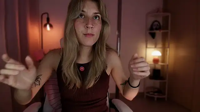 Snapshot of Dakotaa_ chatting on February 18, 2026, 1:25 am Dakotaa online show from February 18, 2026, 1:25 am