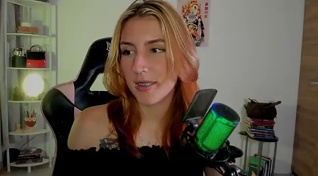 Snapshot of Dakotaa_ chatting on February 2, 2025, 3:54 am Dakotaa online show from February 2, 2025, 3:54 am