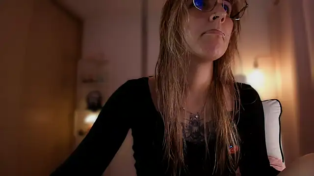 Dakotaa  online show from June 22, 2026, 2:50 am