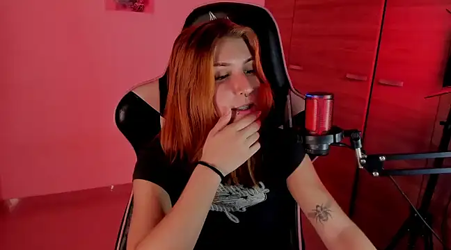 Snapshot of Dakotaa_ chatting on December 30, 2024, 4:31 am Dakotaa online show from December 30, 2024, 4:31 am