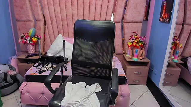 Snapshot of HornySkinny26 chatting on February 28, 2026, 5:40 am HornySkinny26 online show from February 28, 2026, 5:40 am