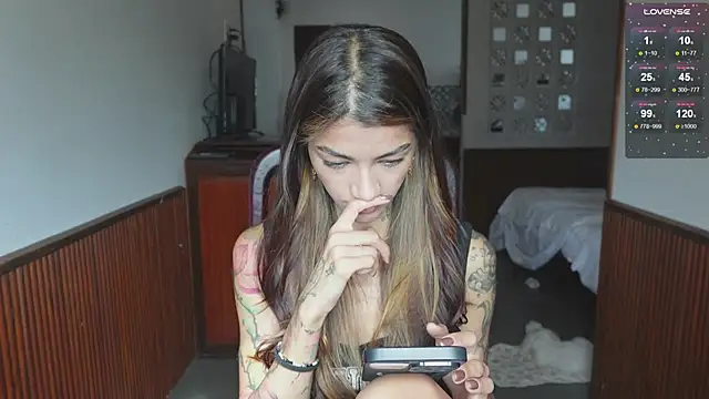 vinkitinkii online show from February 13, 2026, 7:52 am