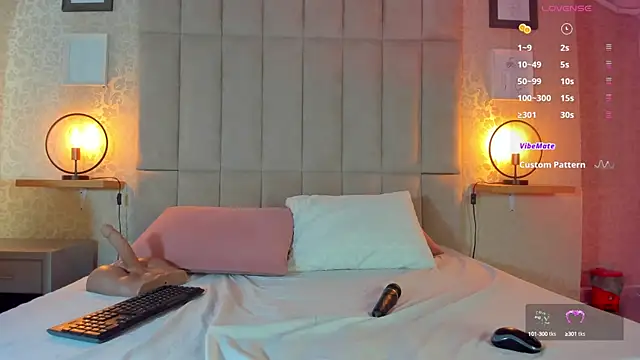 violett sex  online show from February 26, 2025, 11:41 pm