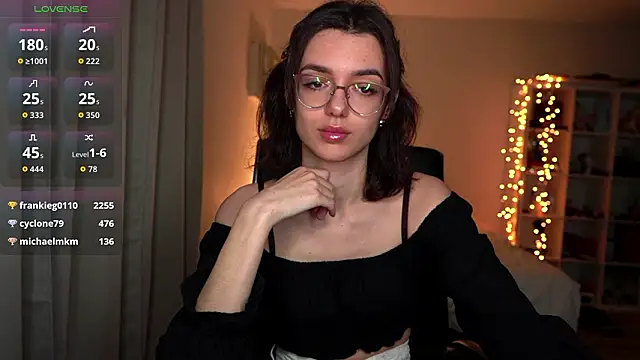 olivia jeas online show from February 11, 2026, 1:05 am