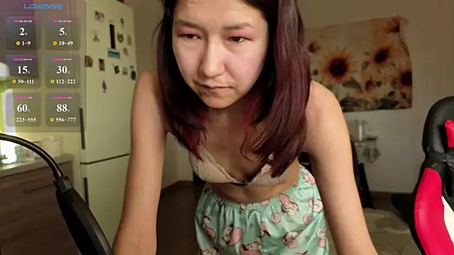 LeyylaStoone online show from June 11, 2026, 12:01 am