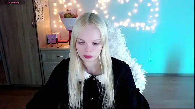 Emily Nyaffee online show from March 3, 2025, 3:32 pm