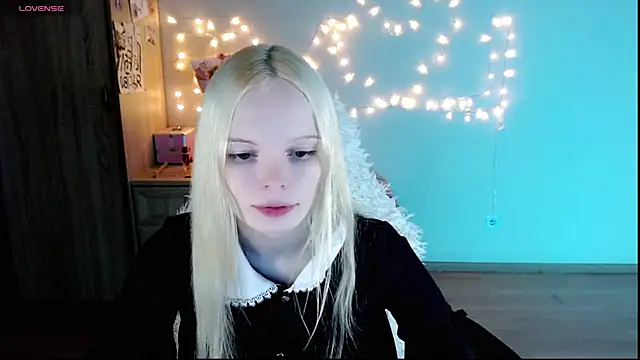 Emily Nyaffee online show from March 4, 2025, 11:22 pm