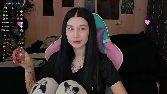 Amanda Tender online show from February 4, 2025, 9:10 pm