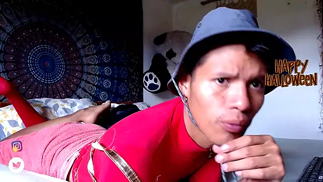 Tylerfordxxx online show from October 16, 2025, 5:43 pm