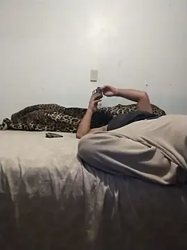 Snapshot of Renooo04 chatting on March 19, 2026, 9:59 pm Renooo04 online show from March 19, 2026, 9:59 pm