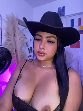 NatashaBrown12 online show from July 15, 2026, 2:24 pm