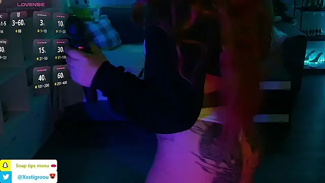 PetiteAngel666 online show from March 12, 2025, 9:13 pm