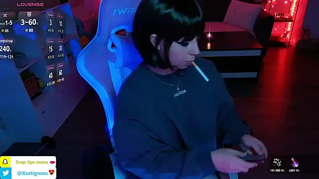 PetiteAngel666 online show from March 20, 2025, 9:35 pm