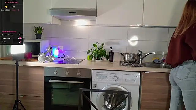 MissLovex online show from October 2, 2025, 5:33 am