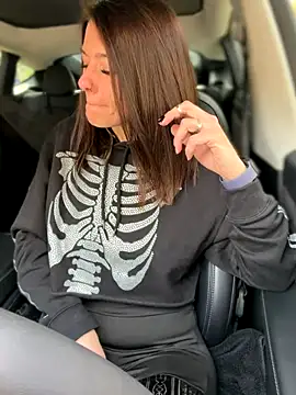 LadyLena1 online show from October 9, 2025, 6:08 pm