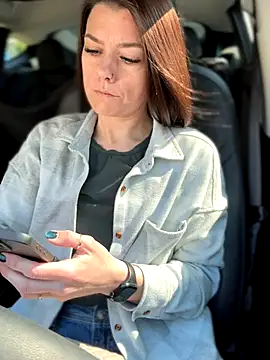 LadyLena1 online show from September 24, 2025, 9:54 pm