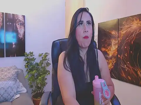 Snapshot of amalia_brunette chatting on March 8, 2025, 11:07 pm amalia brunette online show from March 8, 2025, 11:07 pm