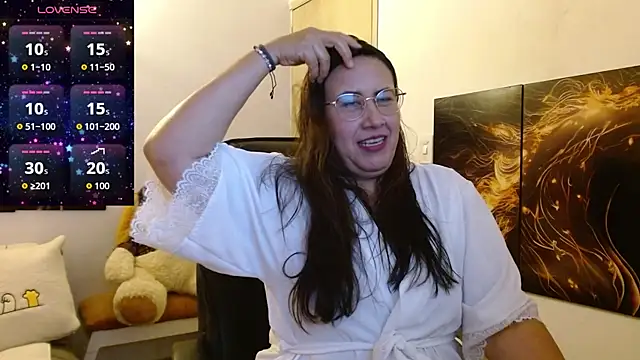 Snapshot of amalia_brunette chatting on November 26, 2025, 1:16 am amalia brunette online show from November 26, 2025, 1:16 am