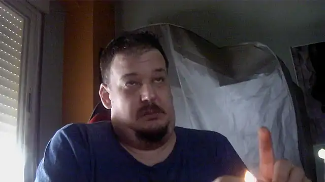porkorossy online show from August 5, 2026, 7:02 am