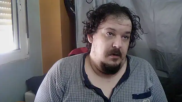 Snapshot of porkorossy chatting on March 9, 2026, 9:24 am porkorossy online show from March 9, 2026, 9:24 am