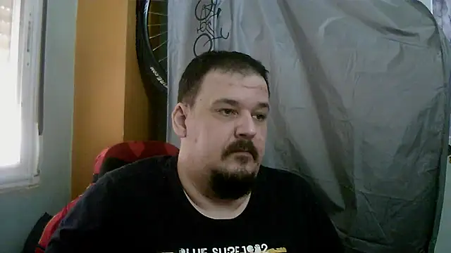 Snapshot of porkorossy chatting on March 17, 2026, 10:51 am porkorossy online show from March 17, 2026, 10:51 am