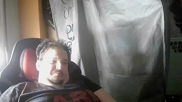 porkorossy online show from June 6, 2026, 1:38 pm