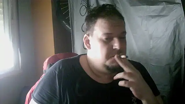 Snapshot of porkorossy chatting on March 22, 2026, 7:54 am porkorossy online show from March 22, 2026, 7:54 am