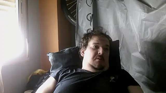 porkorossy online show from October 26, 2025, 9:10 am