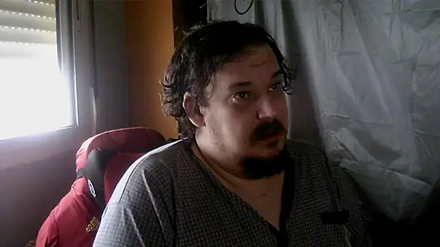 Snapshot of porkorossy chatting on March 6, 2026, 9:04 am porkorossy online show from March 6, 2026, 9:04 am