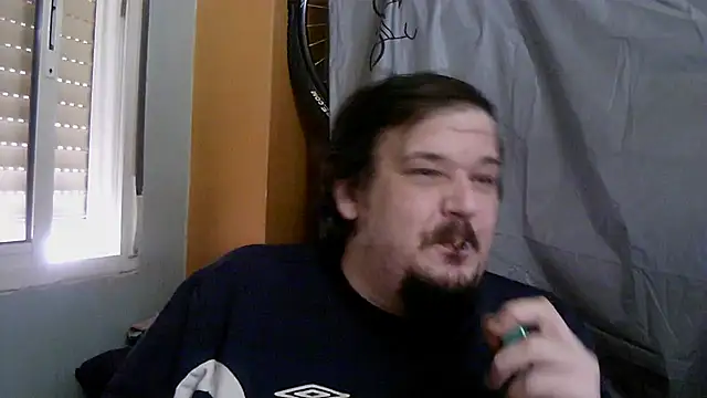 Snapshot of porkorossy chatting on February 8, 2026, 8:12 am porkorossy online show from February 8, 2026, 8:12 am