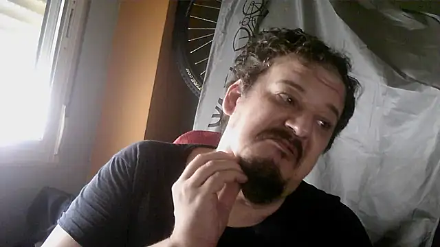 porkorossy online show from September 29, 2025, 9:05 am