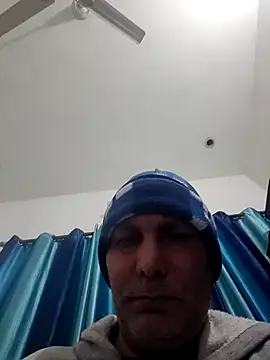 Snapshot of ZIMMY25 chatting on January 5, 2026, 5:49 pm ZIMMY25 online show from January 5, 2026, 5:49 pm