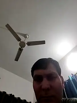 Snapshot of ZIMMY25 chatting on March 5, 2025, 5:50 pm ZIMMY25 online show from March 5, 2025, 5:50 pm