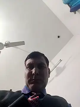 Snapshot of ZIMMY25 chatting on December 16, 2025, 7:23 am ZIMMY25 online show from December 16, 2025, 7:23 am