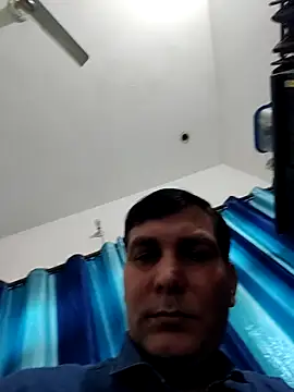 Snapshot of ZIMMY25 chatting on November 3, 2025, 5:56 am ZIMMY25 online show from November 3, 2025, 5:56 am