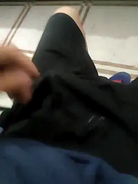 Snapshot of ZIMMY25 chatting on March 17, 2025, 3:47 am ZIMMY25 online show from March 17, 2025, 3:47 am